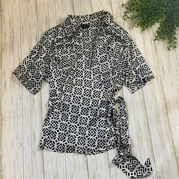 Lane Bryant Tops - Lane Bryant silky black white wrap top 14/16